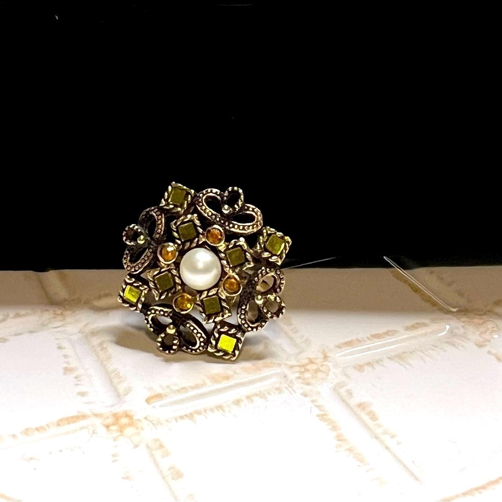 Vintage-Style Cocktail Ring with Faux Pearl & Green/Amber Stones – Size 5 - Picture 2 of 6